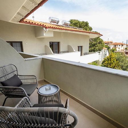 Rigas Supreme Hospitality Aparthotel Afytos Ngoại thất bức ảnh