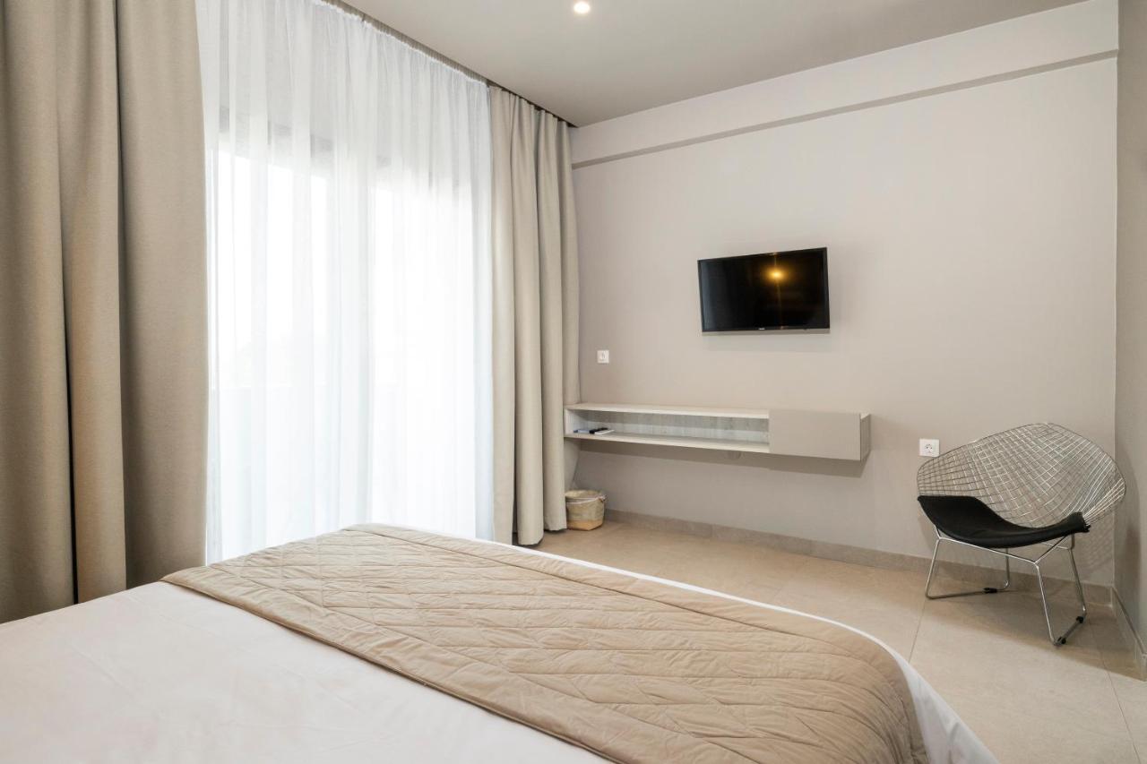 Rigas Supreme Hospitality Aparthotel Afytos Ngoại thất bức ảnh